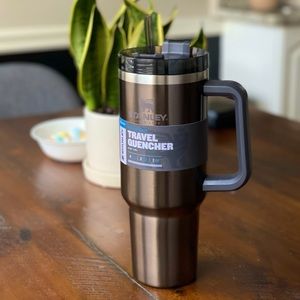 NEW Stanley Adventure Quencher Travel Tumbler 40 oz - Storm